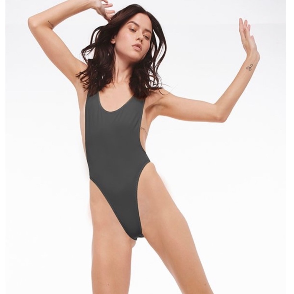 Norma Kamali MARISSA SWIM in PEWTER Size: L